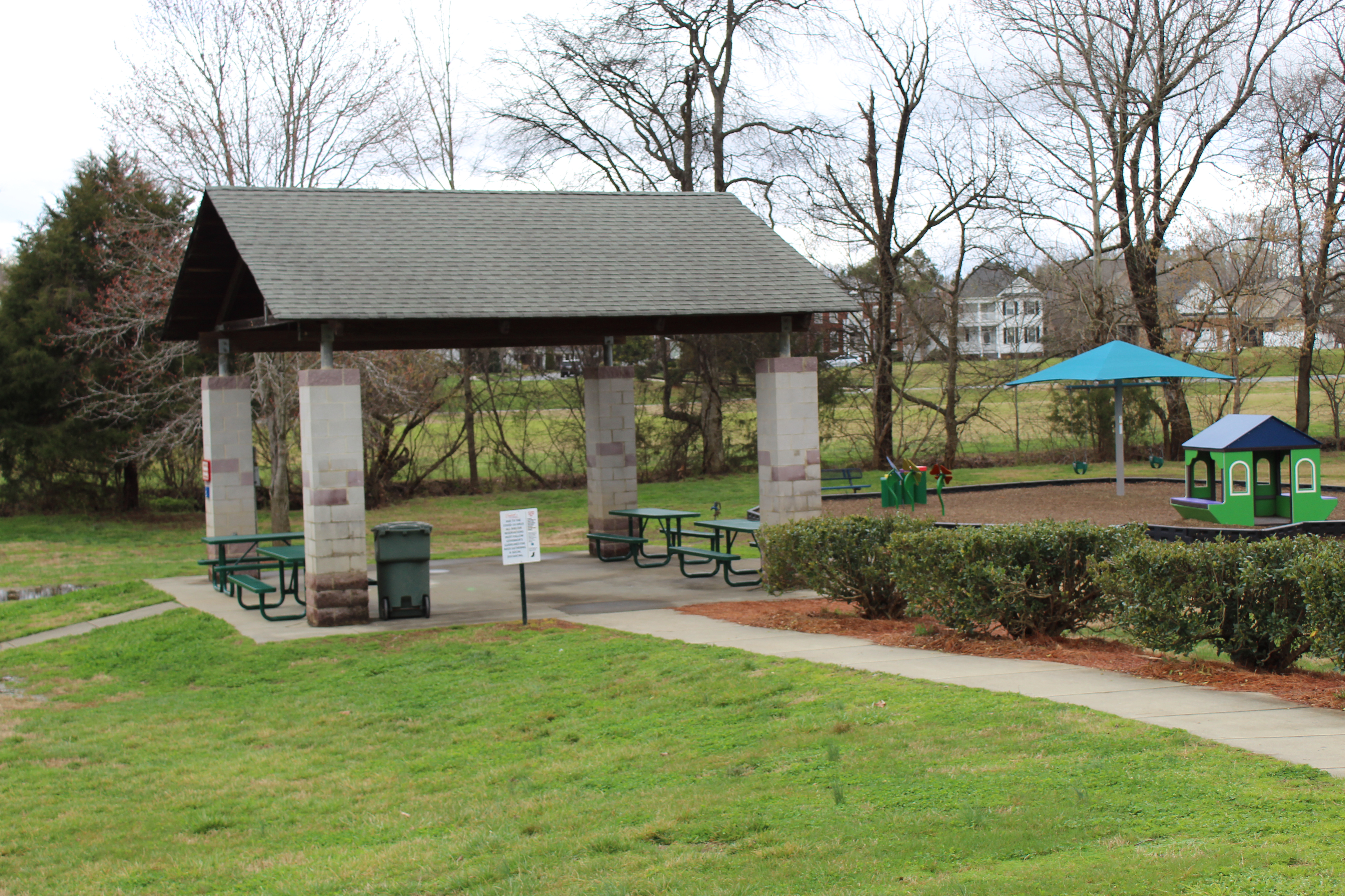 Dorton Small Shelter